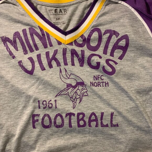 Minnesota Vikings Womens V-Neck Football Tee By Wear By Erin Andrews - Picture 3 of 6